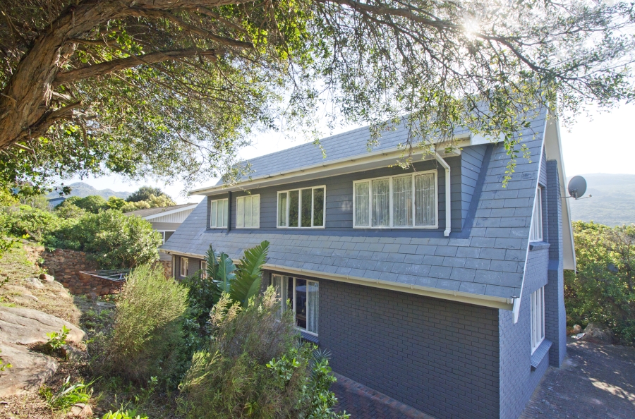 To Let 3 Bedroom Property for Rent in Glencairn Western Cape